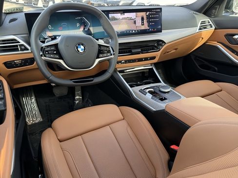Used 2025 BMW 330i Sedan w/ Premium Package image 30