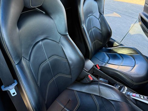 Used 2018 Ferrari 488 Spider RWD image 17