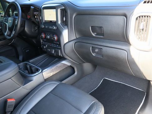 Used 2020 Chevrolet Silverado 2500 LTZ w/ Technology Package image 31