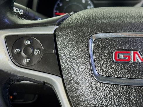 Used 2018 GMC Terrain SLE image 13