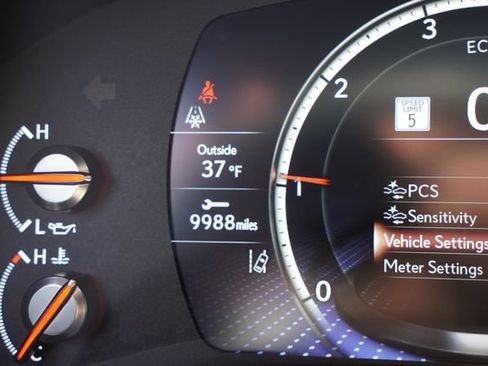 Used 2023 Lexus LX 600 F Sport image 43