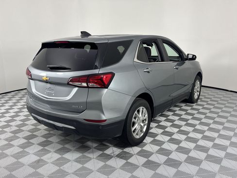 Used 2024 Chevrolet Equinox LT AWD/4WD image 9