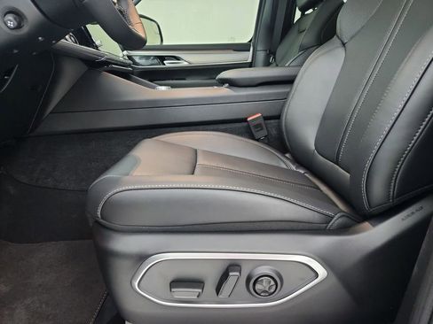 New 2025 Jeep Wagoneer L Series II image 20