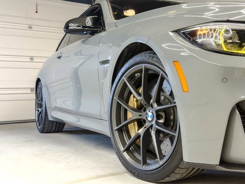 Used 2019 BMW M4 CS w/ Executive Package image 16