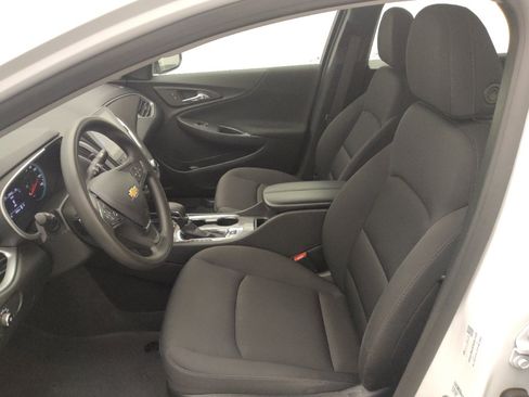 Used 2024 Chevrolet Malibu LT FWD image 17