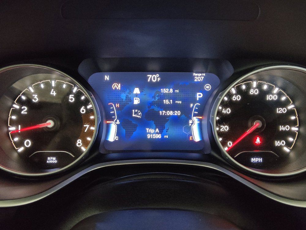 Used 2018 Jeep Compass Latitude w/ Popular Equipment Group FWD image 23