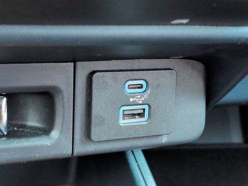 Certified 2022 Ford Maverick Lariat FWD image 22