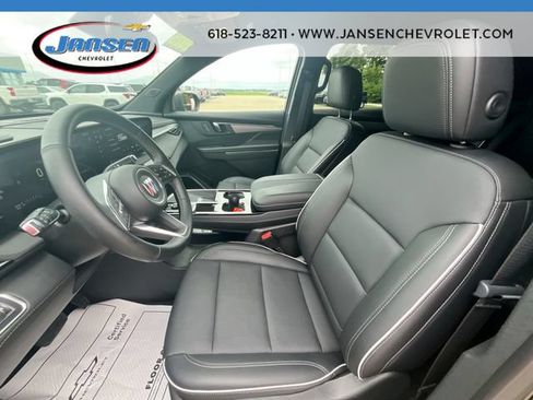 Used 2025 Buick Enclave Preferred FWD image 18