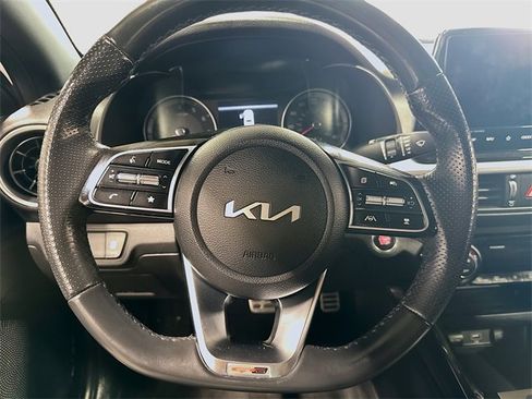 Used 2023 Kia Forte GT-Line w/ GT-Line Premium Package image 18