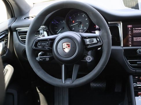 New 2025 Porsche Macan image 20