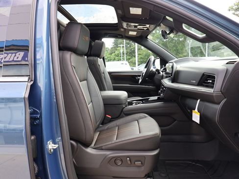 New 2026 Chevrolet Suburban High Country AWD/4WD image 46