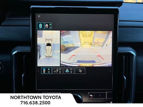 Used 2024 GMC Acadia Elevation image 15