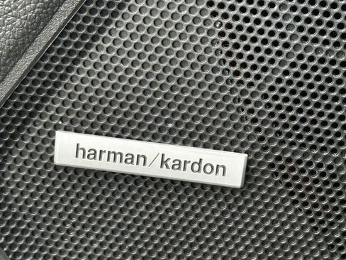 Used 2017 Subaru Legacy 3.6R Limited image 9