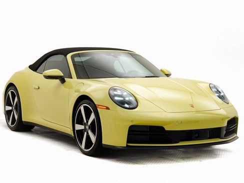 Used 2025 Porsche 911 Carrera image 36
