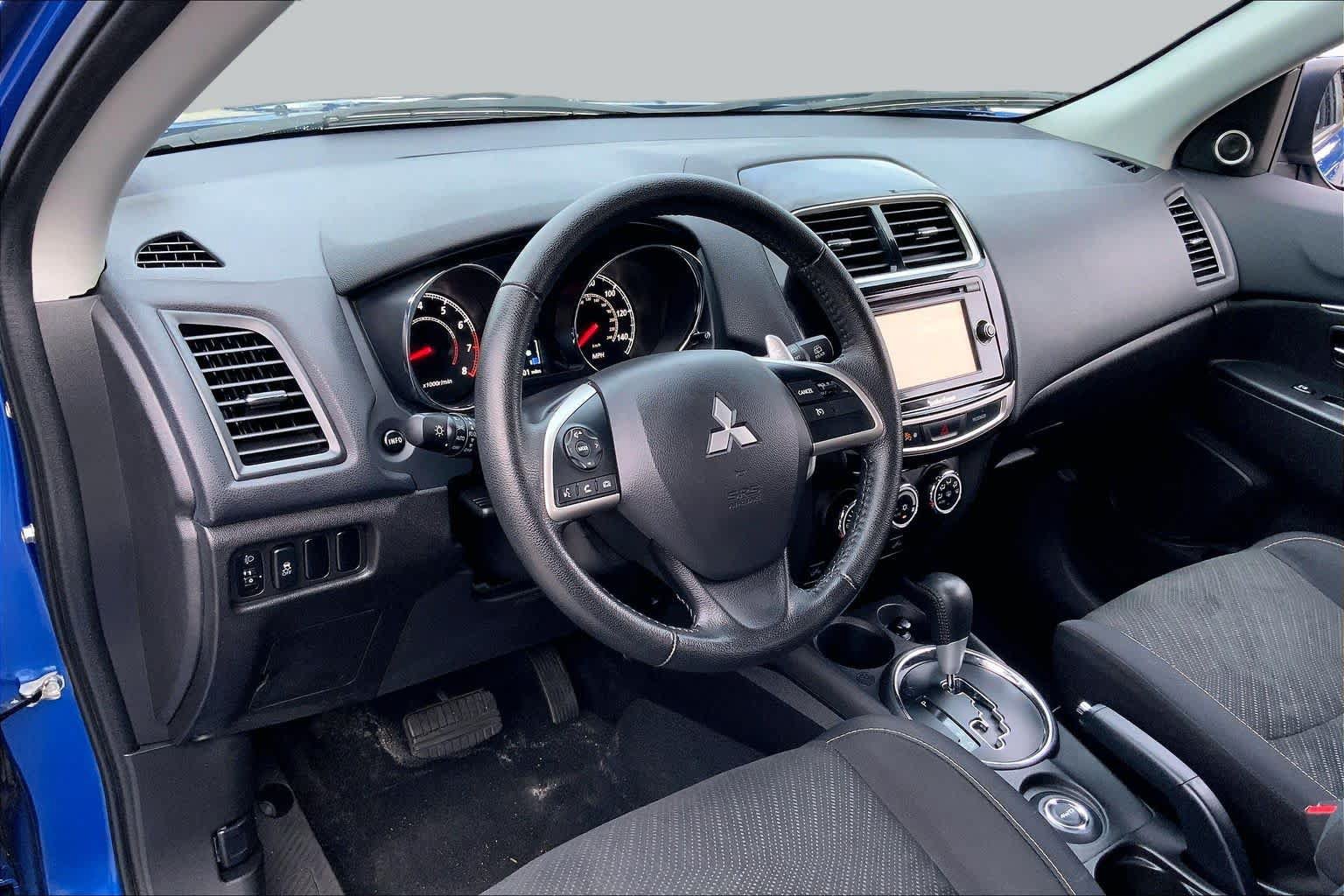 Used 2015 Mitsubishi Outlander Sport SE AWD/4WD image 18