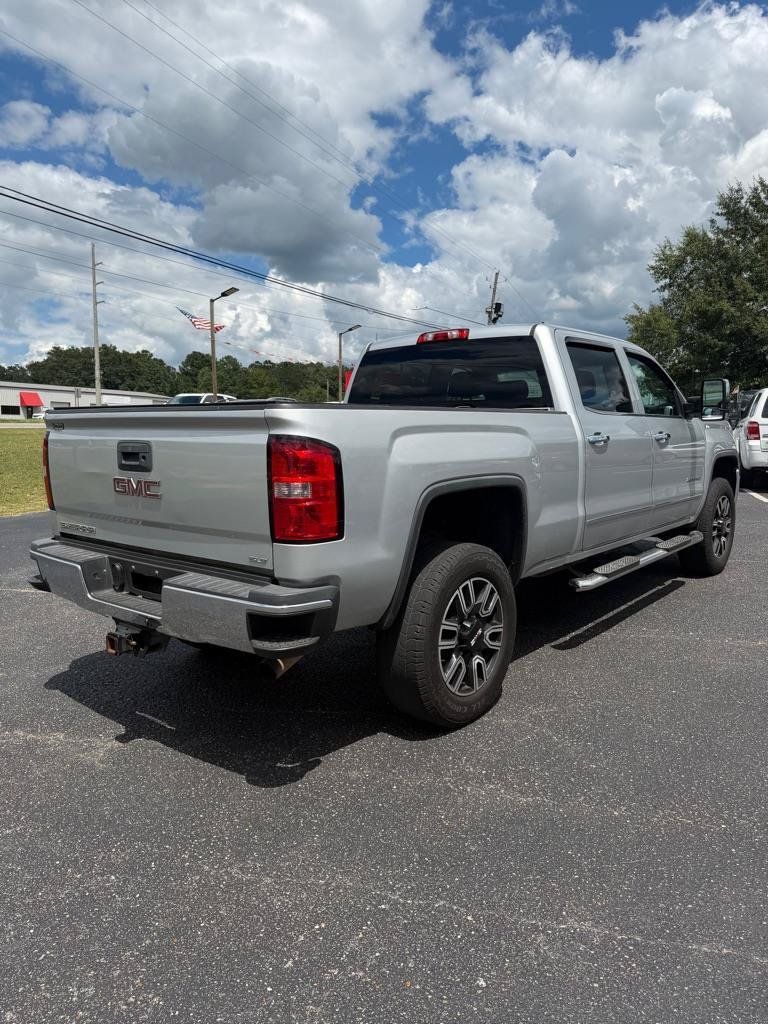 Used 2017 GMC Sierra 2500 SLT w/ Suspension Package, Off-Road AWD/4WD image 7