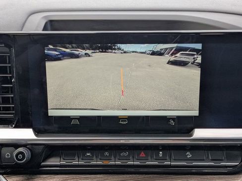 Used 2025 Chevrolet Silverado 1500 LT image 31