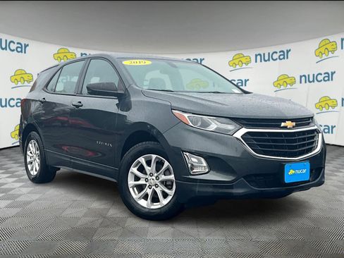 Used 2019 Chevrolet Equinox LS image 1