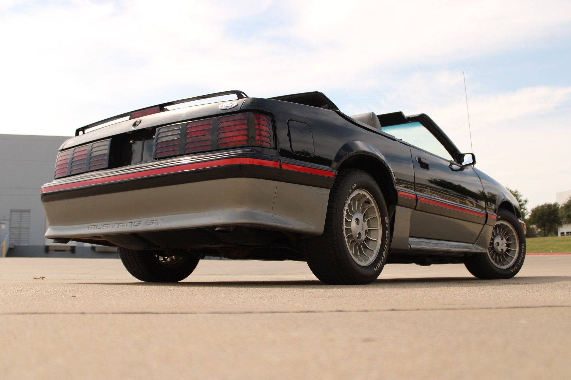 Used 1987 Ford Mustang GT RWD image 24