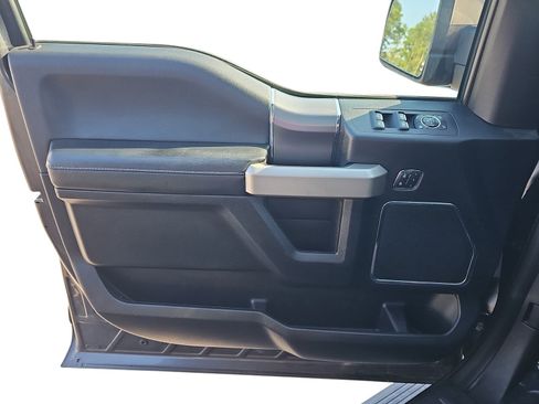 Used 2016 Ford F150 Lariat w/ Equipment Group 502A Luxury AWD/4WD image 23