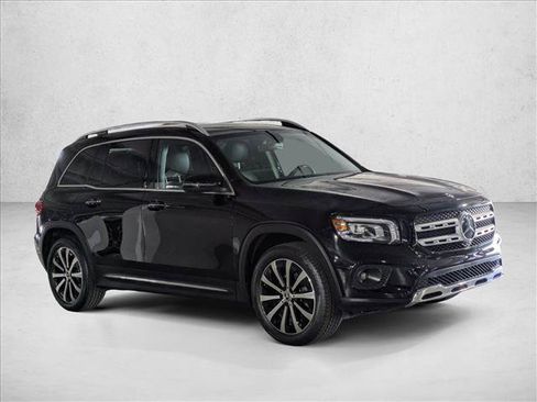 Certified 2022 Mercedes-Benz GLB 250 image 5
