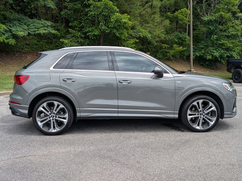 Used 2020 Audi Q3 2.0T Premium Plus w/ Premium Plus Package AWD/4WD image 10