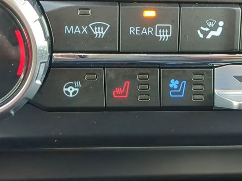 Certified 2025 Ford F350 Lariat w/ Lariat Ultimate Package image 21