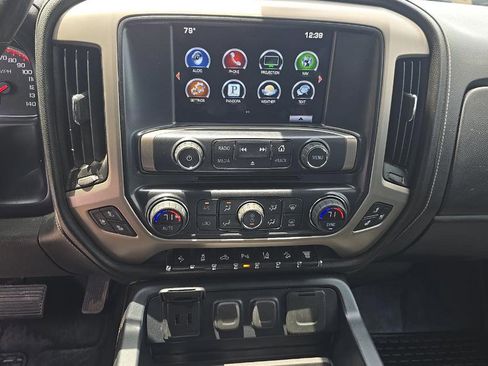 Used 2016 GMC Sierra 2500 Denali w/ Duramax Plus Package AWD/4WD image 15