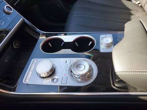 Used 2025 Genesis GV80 2.5T image 33