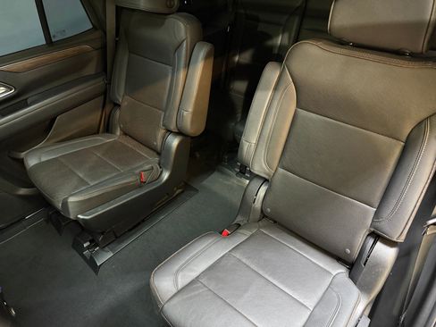 Used 2023 Chevrolet Tahoe High Country w/ Premium Package 2 image 39