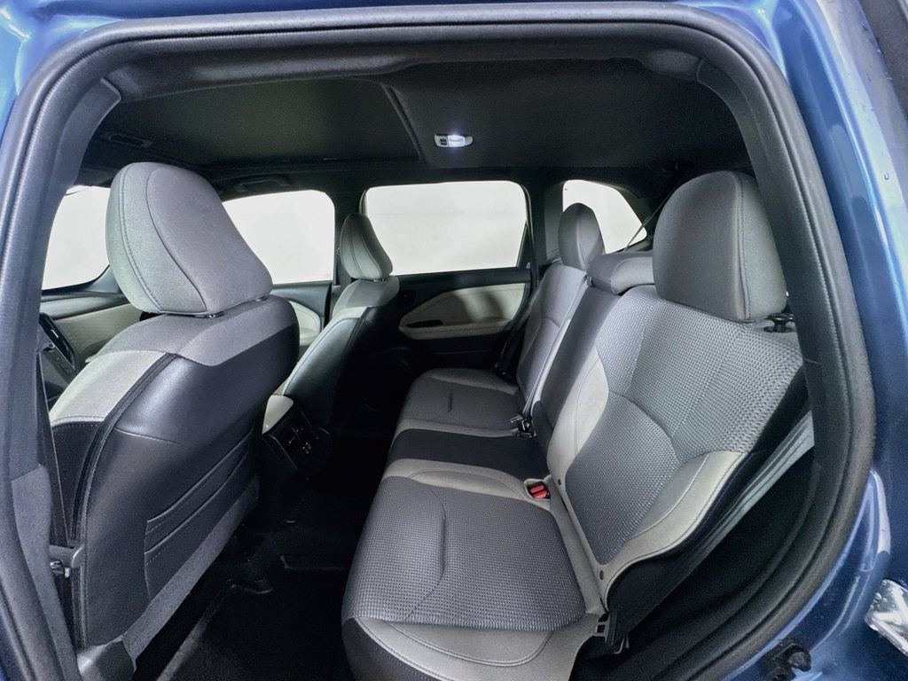 Certified 2025 Subaru Forester Premium w/ Convenience Package #1 AWD/4WD image 22