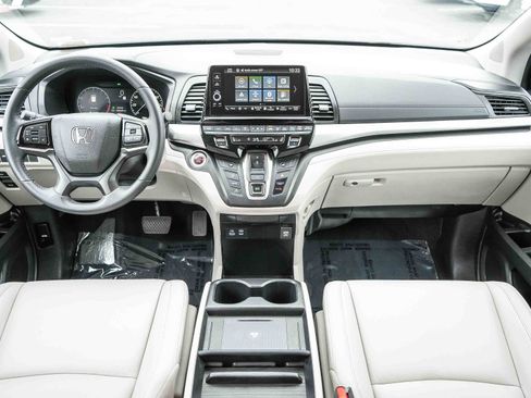 Used 2025 Honda Odyssey EX-L image 13