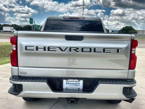 Used 2022 Chevrolet Silverado 1500 Custom w/ LPO, Dark Essentials Package RWD image 6