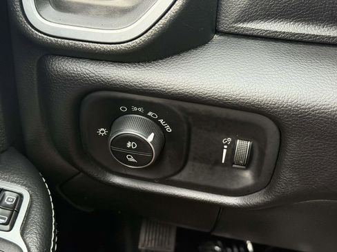 Certified 2024 RAM 2500 Big Horn AWD/4WD image 26
