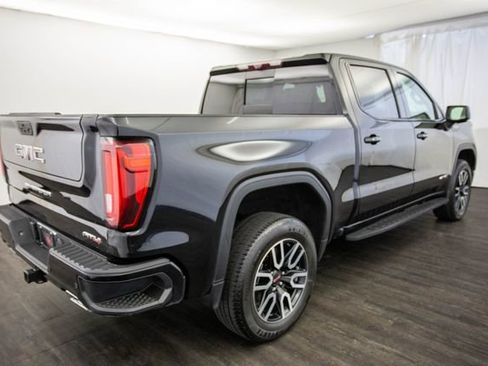 Used 2022 GMC Sierra 1500 AT4 w/ AT4 Premium Package image 10