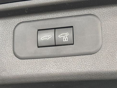 Used 2025 Toyota Grand Highlander LE image 25