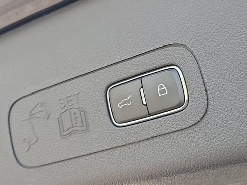 Used 2025 Lincoln Aviator Reserve w/ Illumination Package RWD image 8