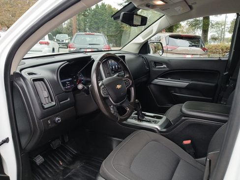 Used 2020 Chevrolet Colorado LT w/ Safety Package RWD image 14