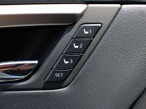 Used 2020 Lexus RX 450h AWD w/ Premium Package image 11