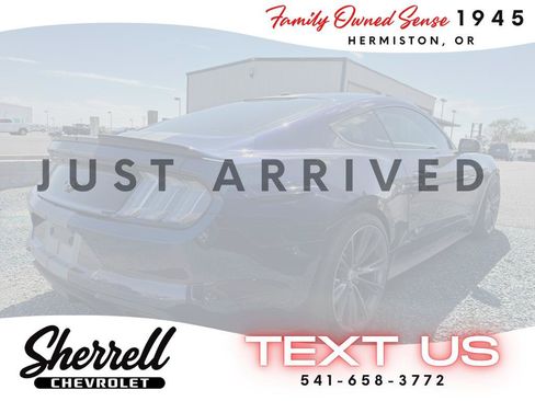 Used 2018 Ford Mustang GT Premium w/ Safe & Smart Package RWD image 4
