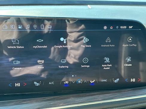 Used 2025 Chevrolet Suburban Z71 AWD/4WD image 32