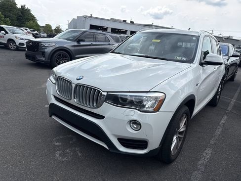 Used 2017 BMW X3 xDrive28i AWD/4WD image 11
