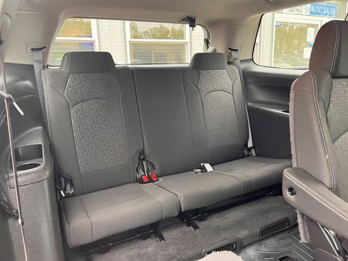 Used 2015 GMC Acadia SLE AWD/4WD image 17