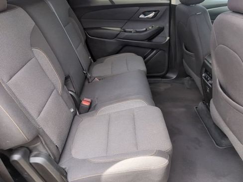 Certified 2021 Chevrolet Traverse LS FWD image 25