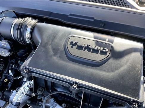 Used 2025 Jeep Compass Limited image 35