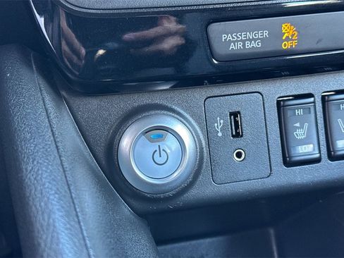 Used 2019 Nissan Leaf SL w/ SL Technology Package image 22