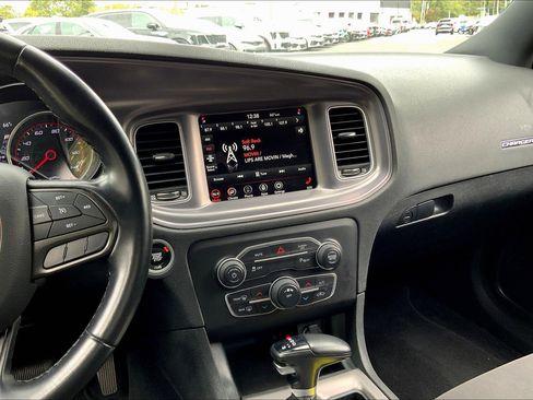 Used 2023 Dodge Charger SXT image 8