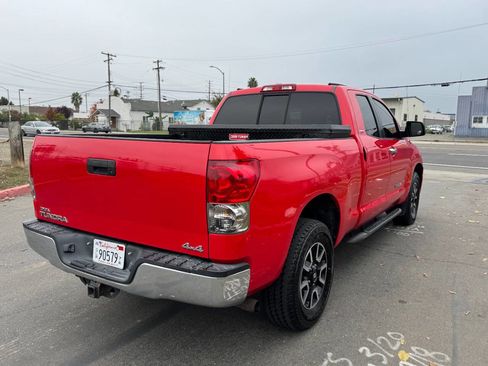 Used 2007 Toyota Tundra Limited w/ Preferred Accessory Pkg image 2
