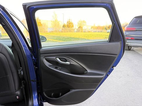 Used 2018 Hyundai Elantra GT Sport image 22