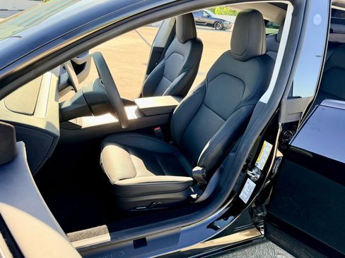 Used 2024 Tesla Model 3 Long Range AWD/4WD image 23